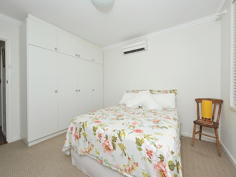 52 Gibson Street, Beaconsfield WA 6162