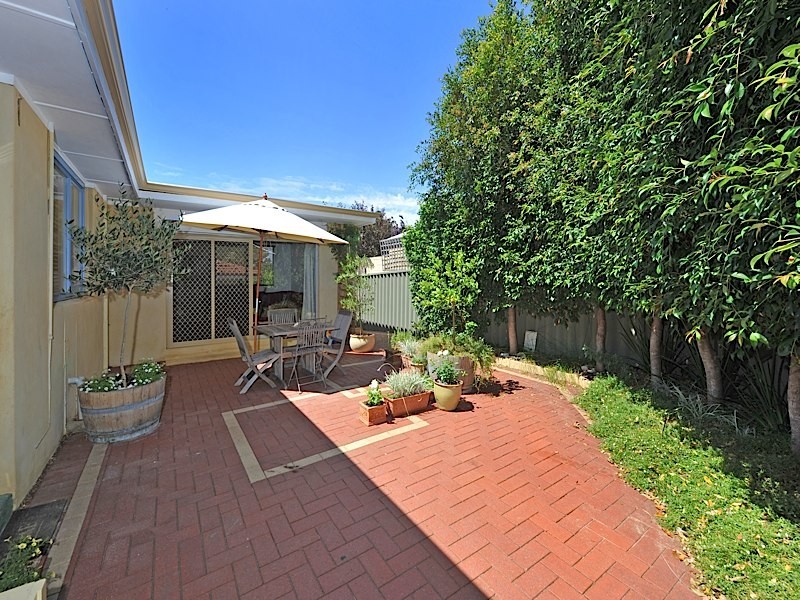 52 Gibson Street, Beaconsfield WA 6162