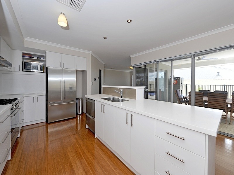 7 Canunda Link, Burns Beach WA 6028