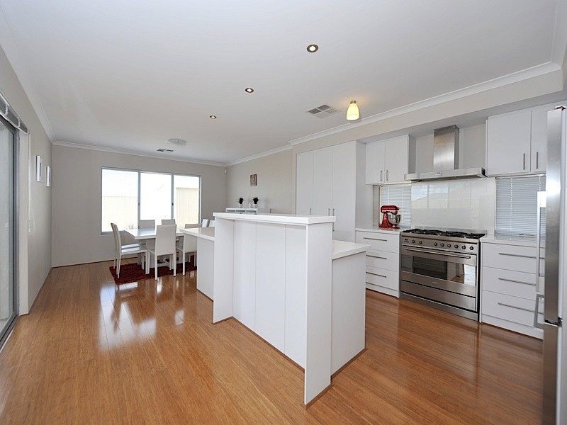 7 Canunda Link, Burns Beach WA 6028