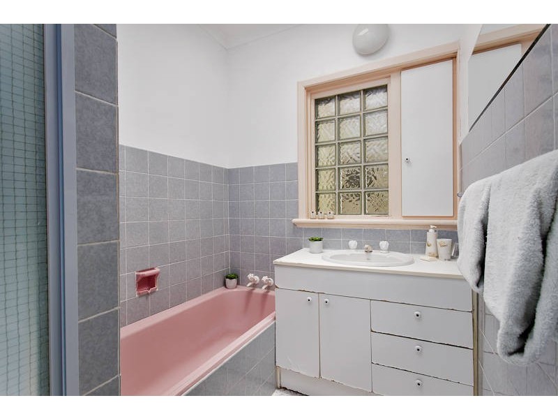 64 Moray Avenue, Floreat WA 6014