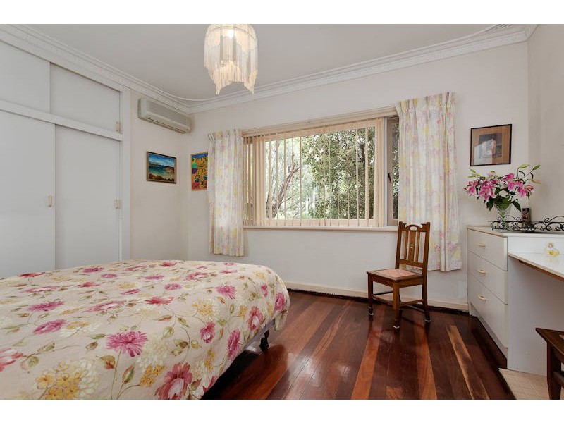 64 Moray Avenue, Floreat WA 6014