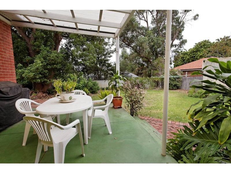 64 Moray Avenue, Floreat WA 6014