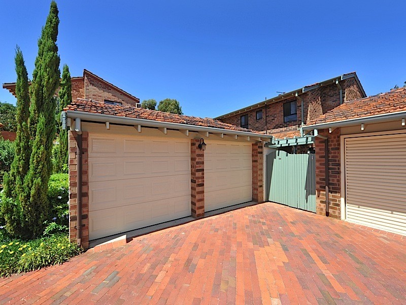 17/16 Perina Way, City Beach WA 6015