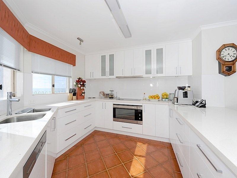 1 Beach Road, Watermans Bay WA 6020