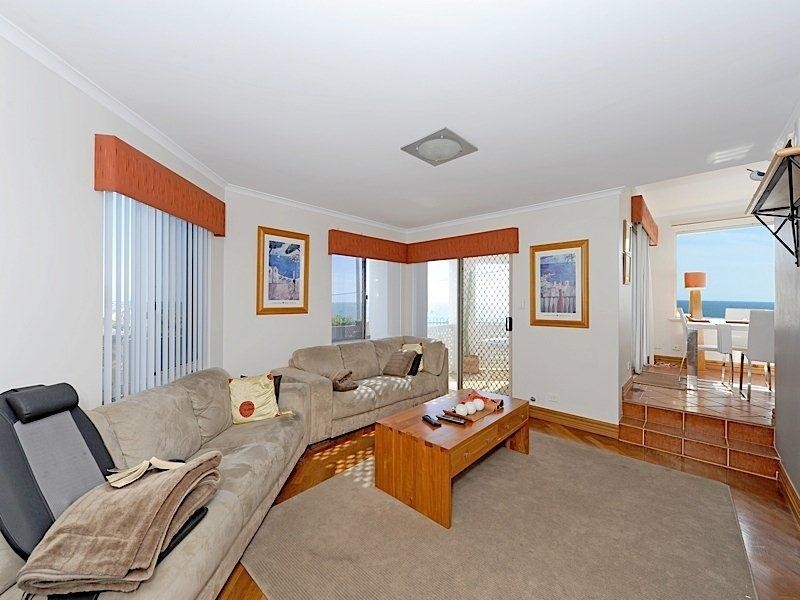 1 Beach Road, Watermans Bay WA 6020