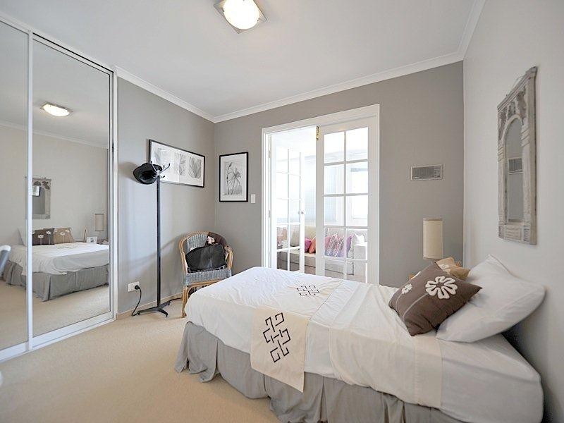 1 Beach Road, Watermans Bay WA 6020