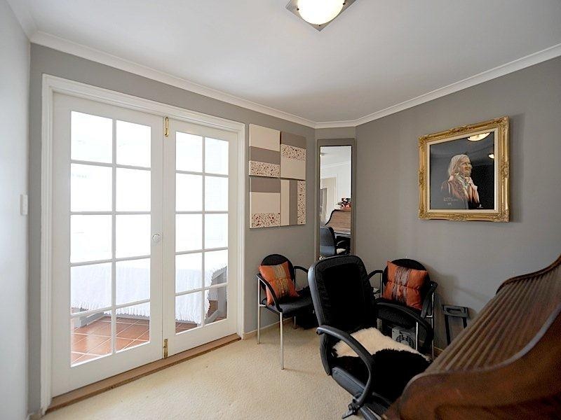 1 Beach Road, Watermans Bay WA 6020