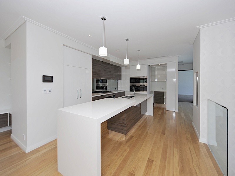 3 ADINA, City Beach WA 6015