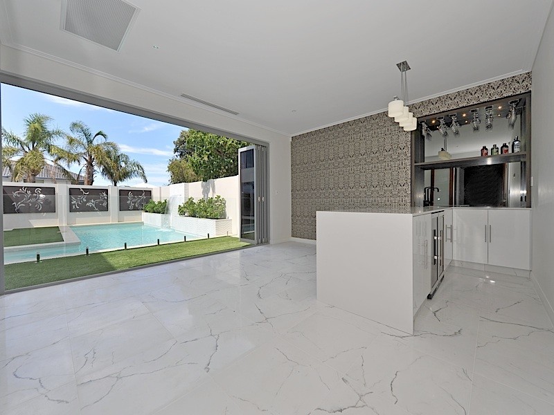 3 ADINA, City Beach WA 6015