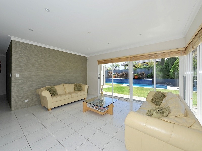 332 The Boulevard, City Beach WA 6015