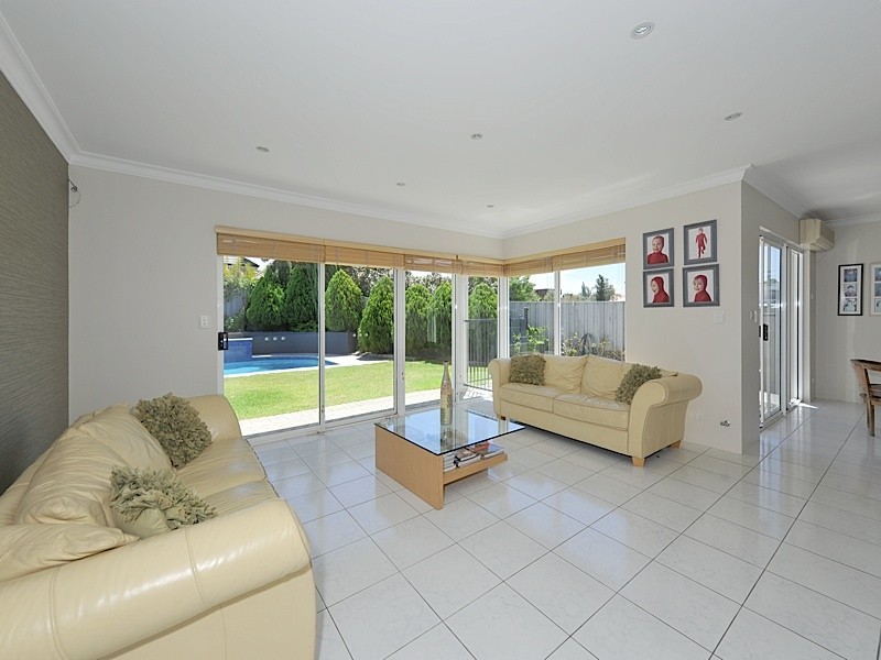 332 The Boulevard, City Beach WA 6015
