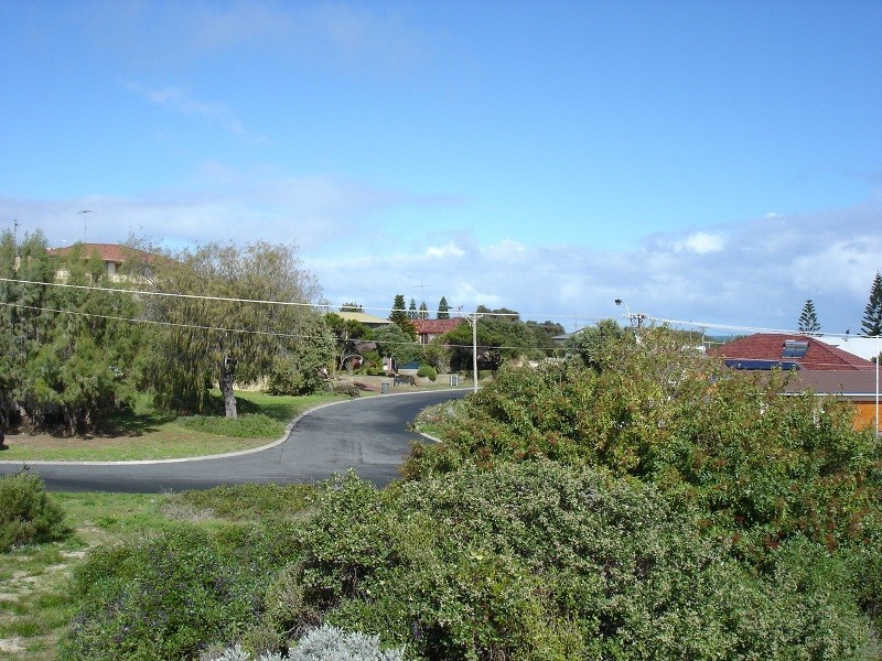 10 Chrisp Place, Yanchep WA 6035