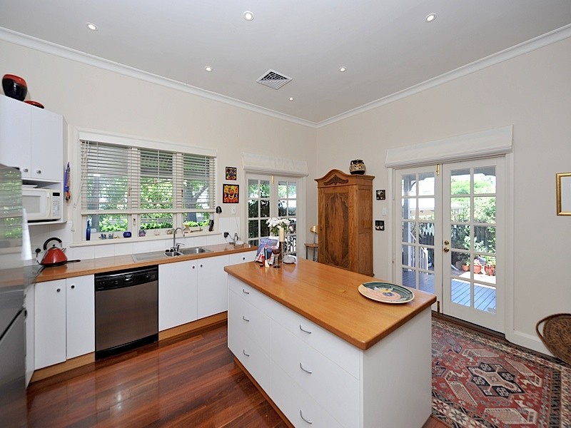 2a Marlborough Street, Mosman Park WA 6012