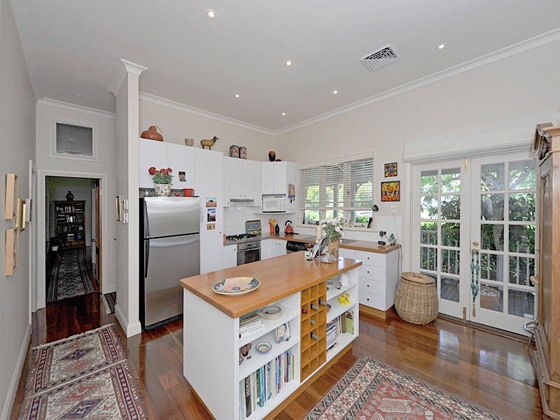 2a Marlborough Street, Mosman Park WA 6012
