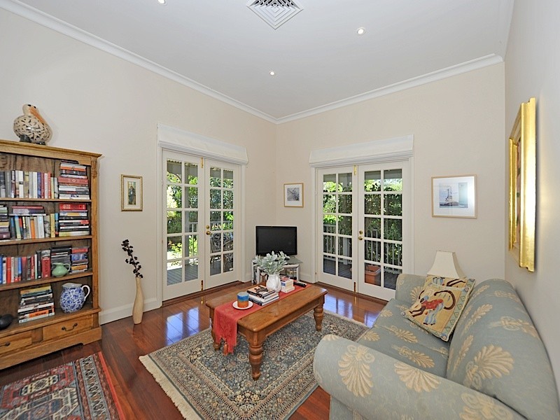 2a Marlborough Street, Mosman Park WA 6012