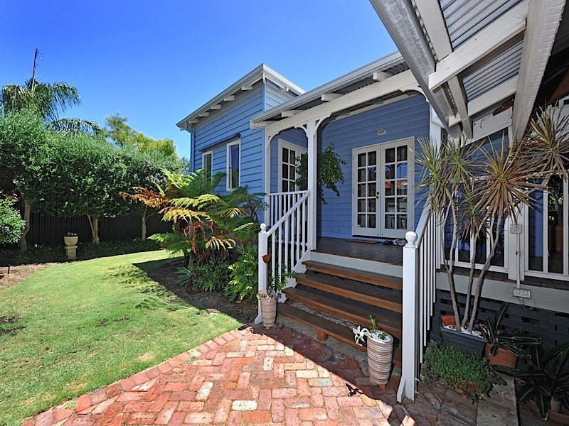 2a Marlborough Street, Mosman Park WA 6012