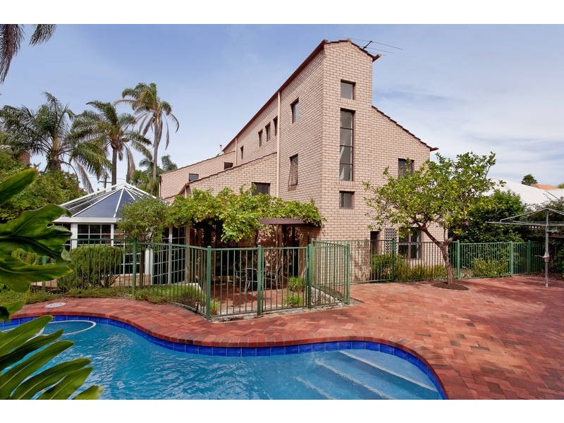 37 Kenmore Crescent, Floreat WA 6014