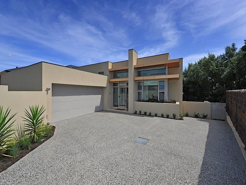 10B Lentara Crescent, City Beach WA 6015