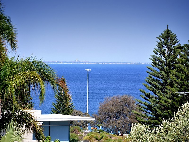10B Lentara Crescent, City Beach WA 6015