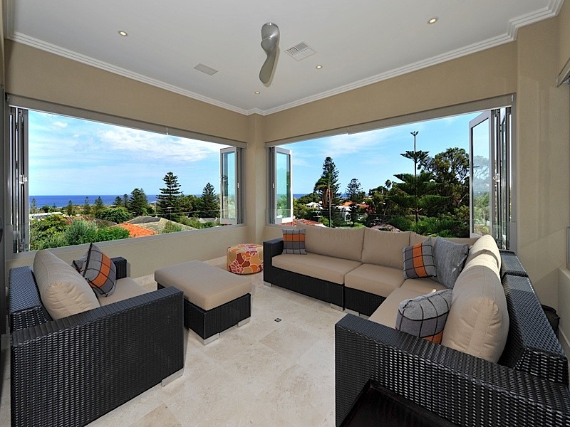 10B Lentara Crescent, City Beach WA 6015