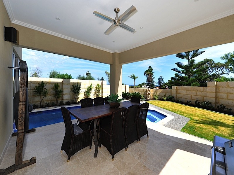 10B Lentara Crescent, City Beach WA 6015