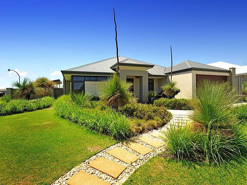 14 Brigalow Bend, Ellenbrook WA 6069