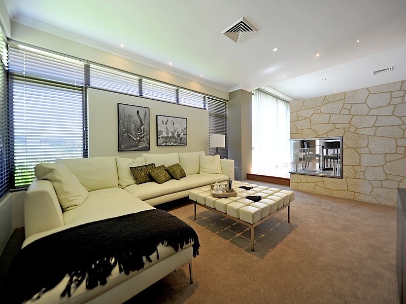 14 Brigalow Bend, Ellenbrook WA 6069