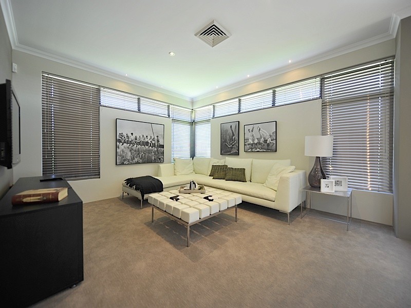 14 Brigalow Bend, Ellenbrook WA 6069
