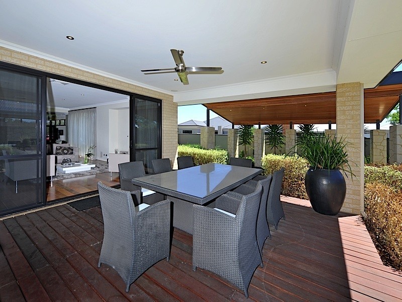 14 Brigalow Bend, Ellenbrook WA 6069