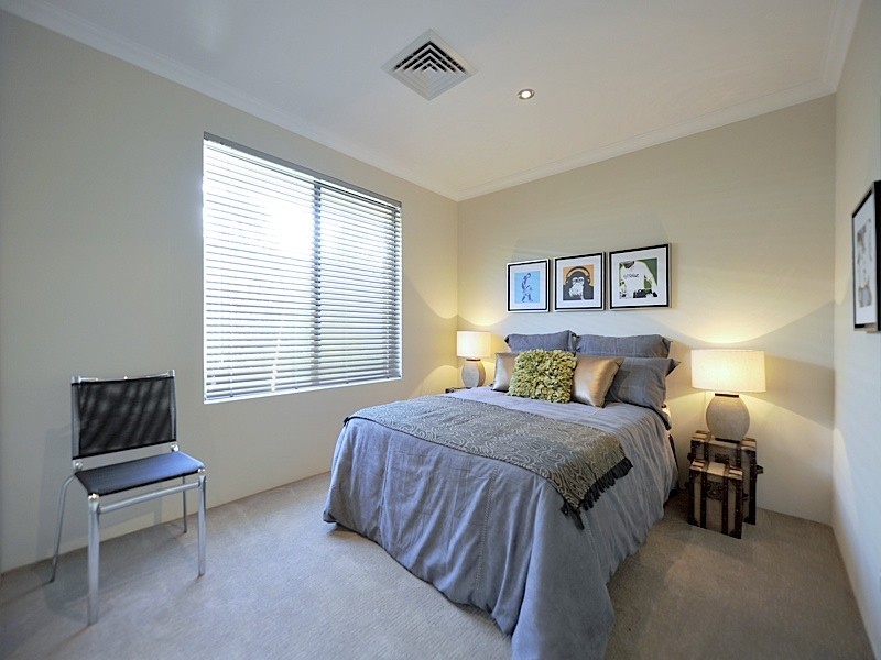 14 Brigalow Bend, Ellenbrook WA 6069
