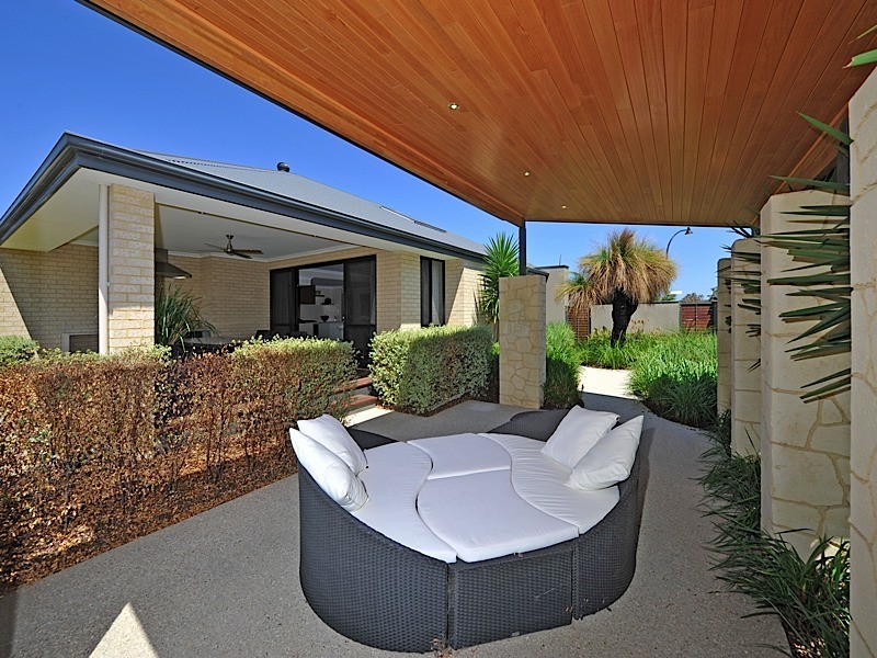 14 Brigalow Bend, Ellenbrook WA 6069