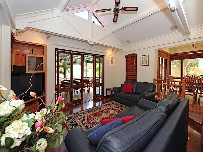 3 Lichendale Street, Floreat WA 6014