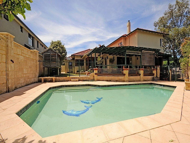 3 Lichendale Street, Floreat WA 6014