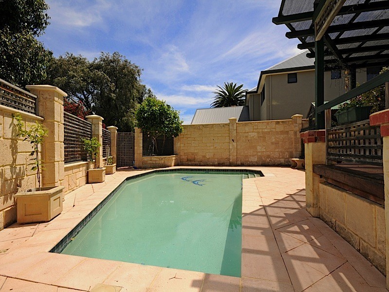 3 Lichendale Street, Floreat WA 6014