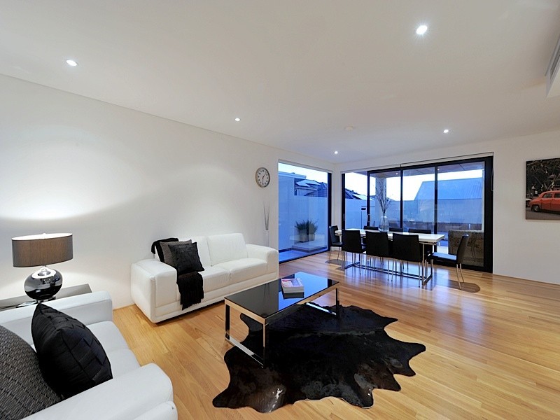 3 Anguilla Gardens, Iluka WA 6028