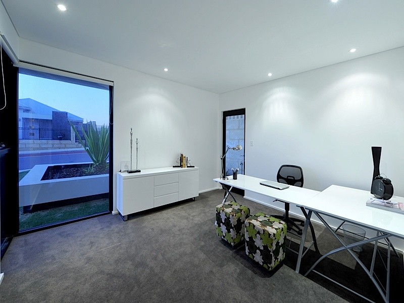 3 Anguilla Gardens, Iluka WA 6028