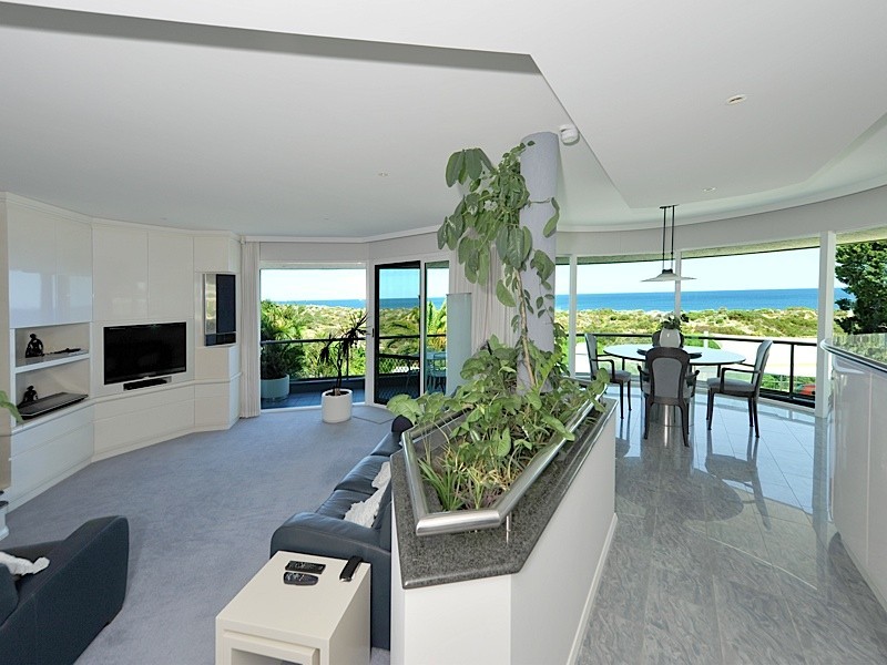 52 Yaltara Road, City Beach WA 6015