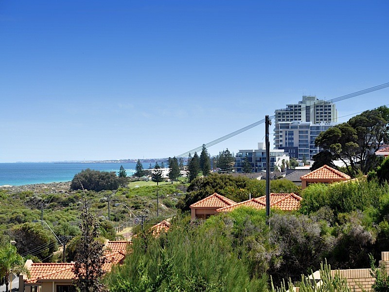 52 Yaltara Road, City Beach WA 6015