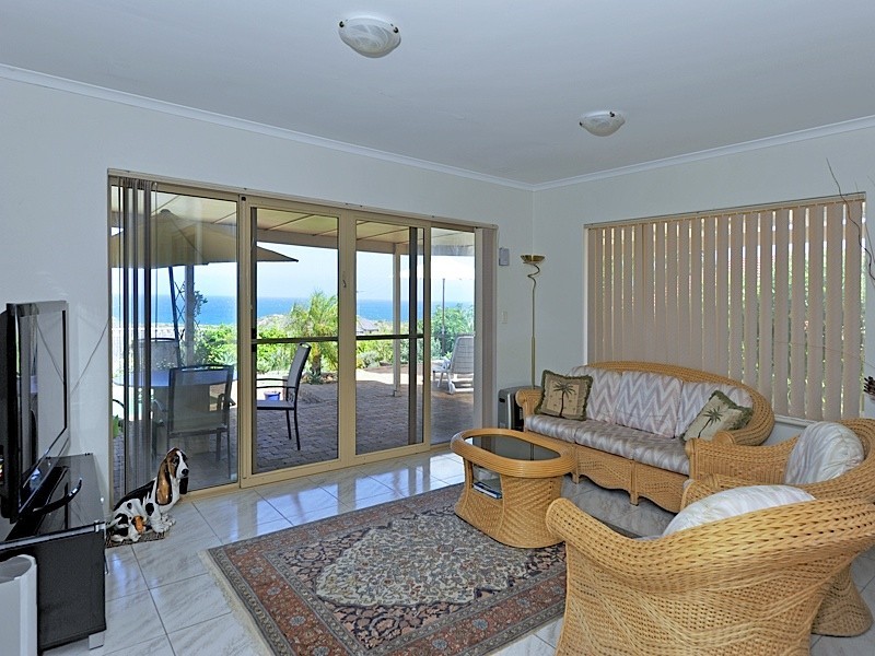 4 Volunteer Place, Ocean Reef WA 6027