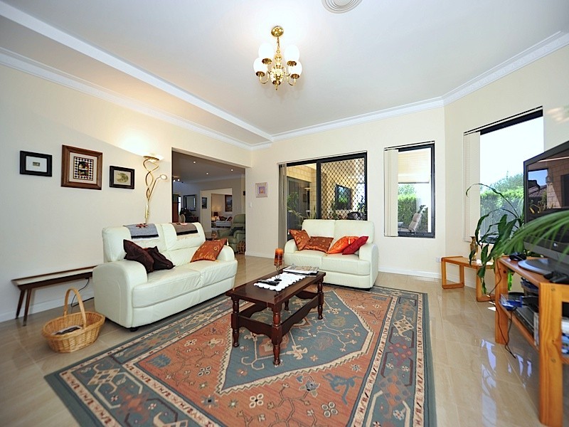 39 Otisco Crescent, Joondalup WA 6027