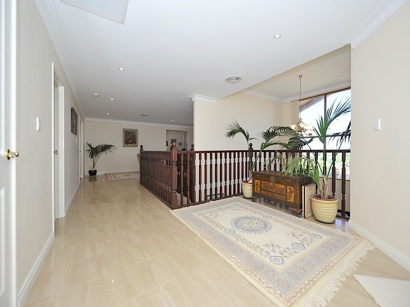 39 Otisco Crescent, Joondalup WA 6027