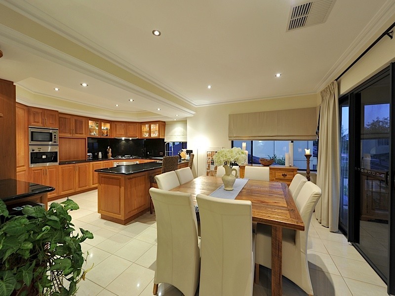 621 Burns Beach Road, Iluka WA 6028