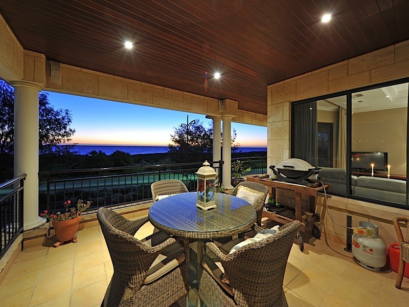 621 Burns Beach Road, Iluka WA 6028