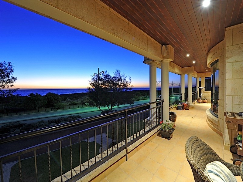 621 Burns Beach Road, Iluka WA 6028