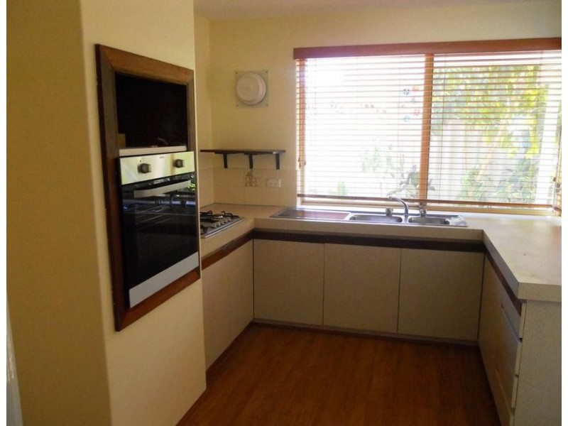 4/162 Salvado Road, Wembley WA 6014