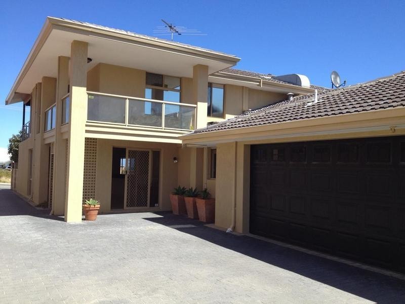 150 West Coast Terrace, Trigg WA 6029