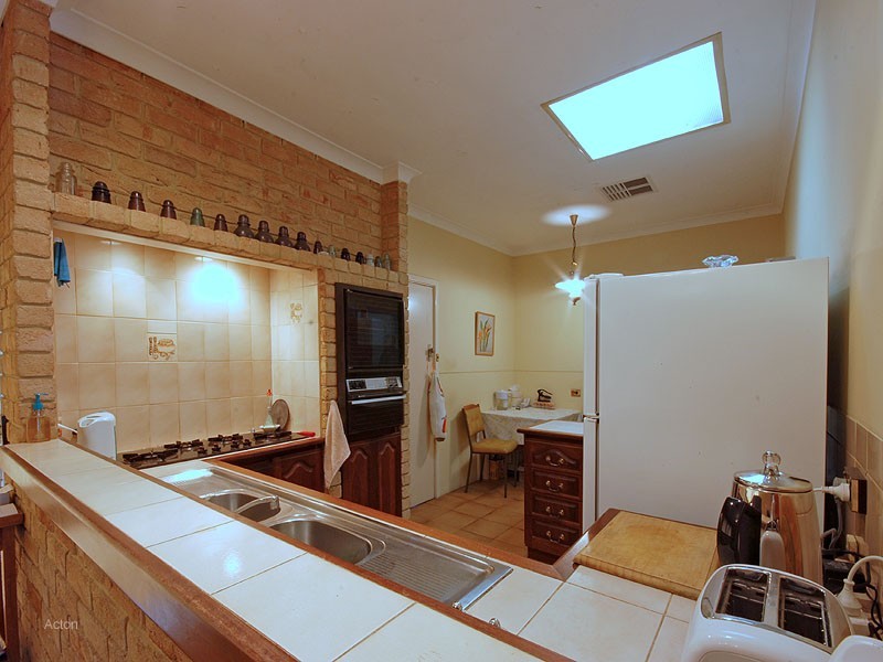 17 Francis Avenue, Karrinyup WA 6018