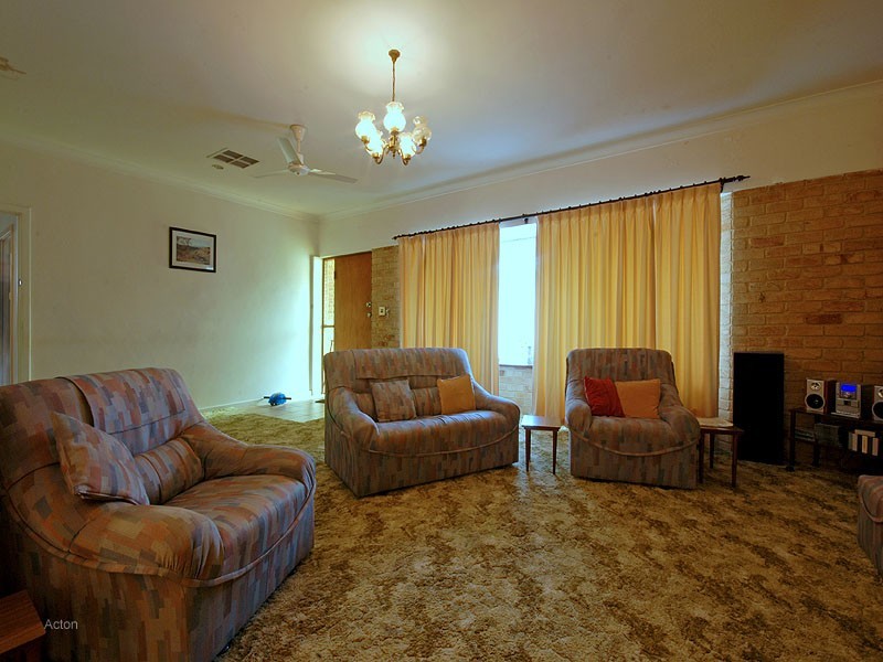 17 Francis Avenue, Karrinyup WA 6018