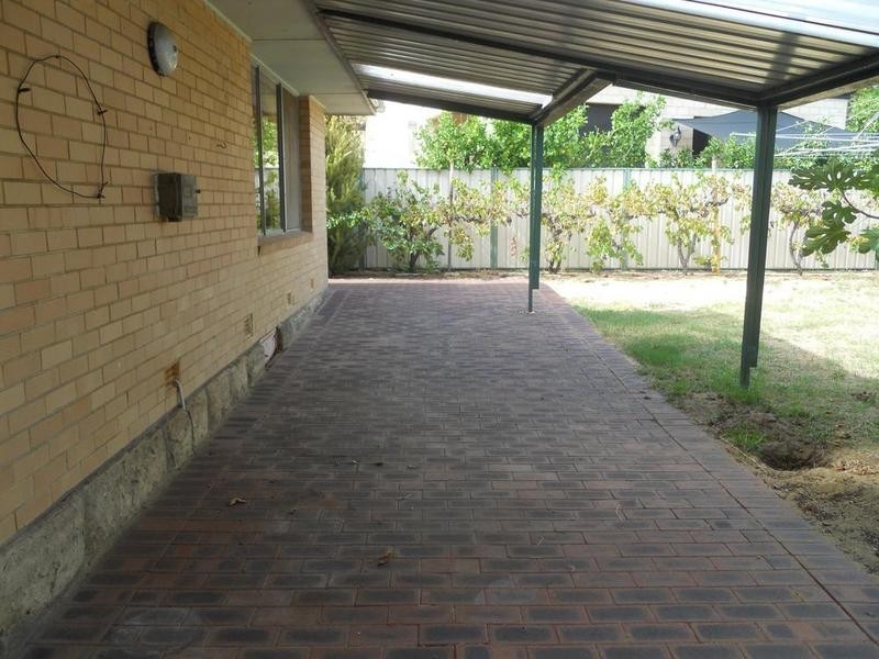 3 Edmondson Crescent, Karrinyup WA 6018